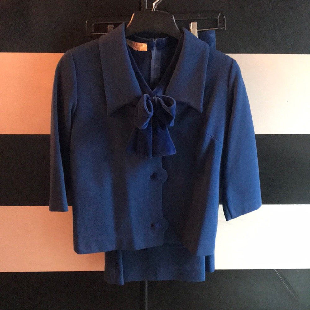 Vintage -gorgeous 3 piece suit